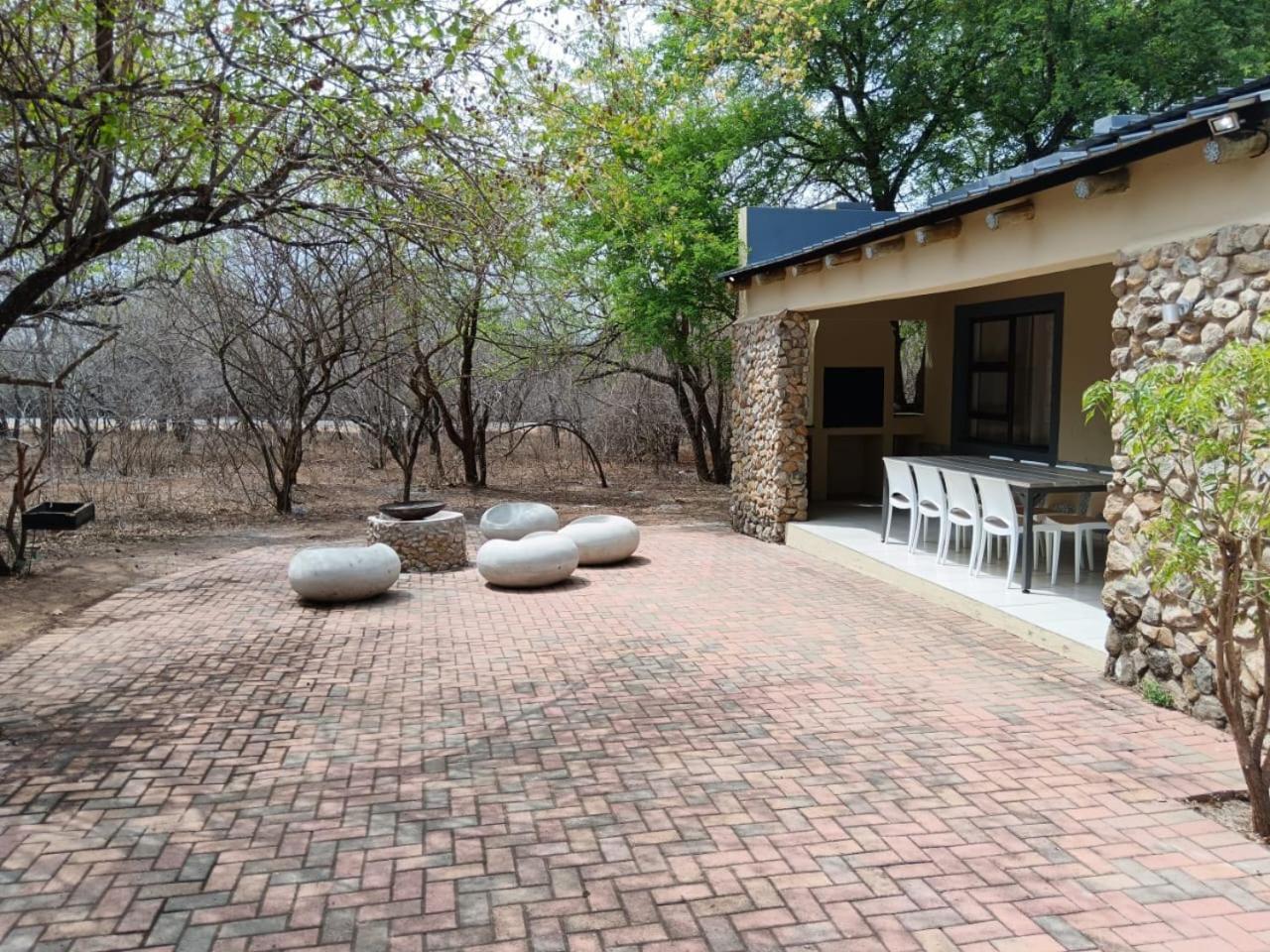 Marloth Cottage Marloth Park Exterior photo